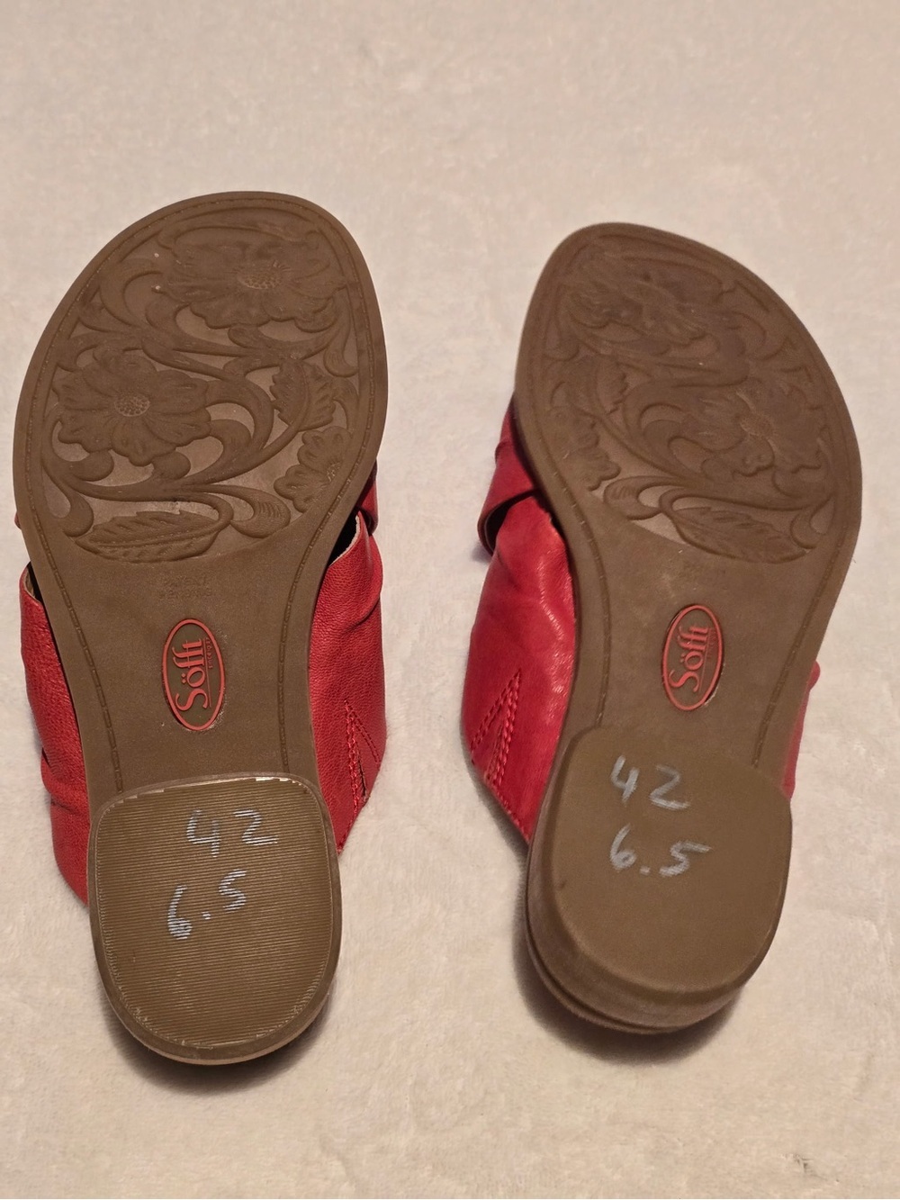 Sofft Red Leather Crisscross Slide Sandals- Fallon Size 6.5 NWOB - Picture 4 of 6